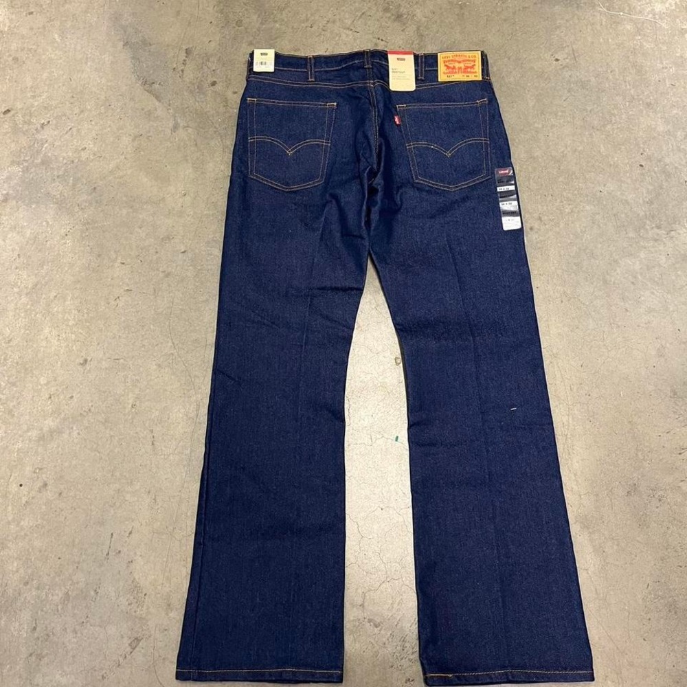 NWT‎ bootcut Levi's 517 dark wash wide leg jeans